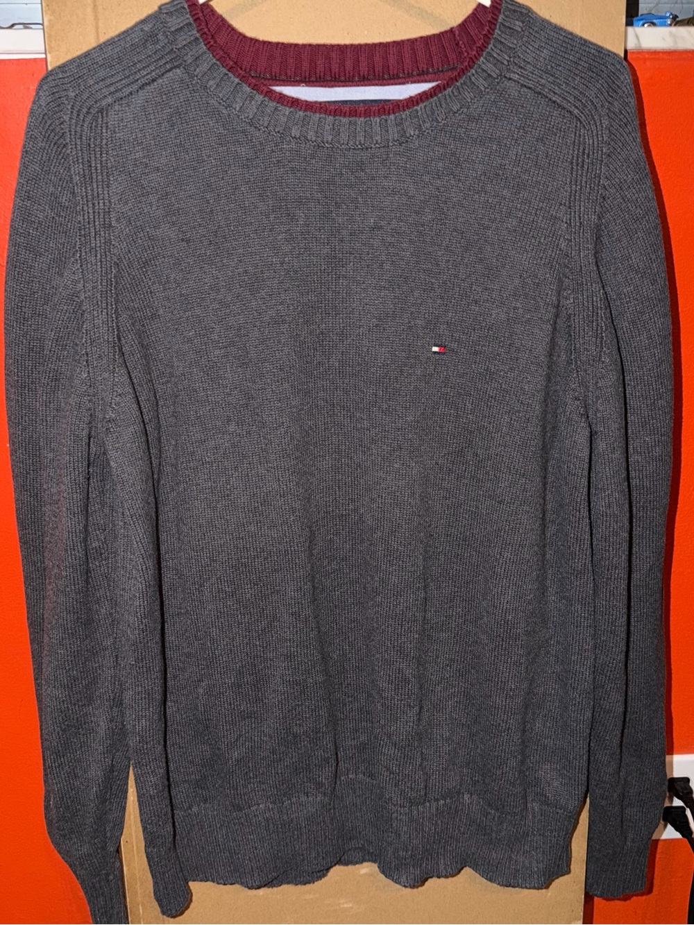 Tommy Hilfiger Gray Crewneck Sweater with Burgundy Neck Trim